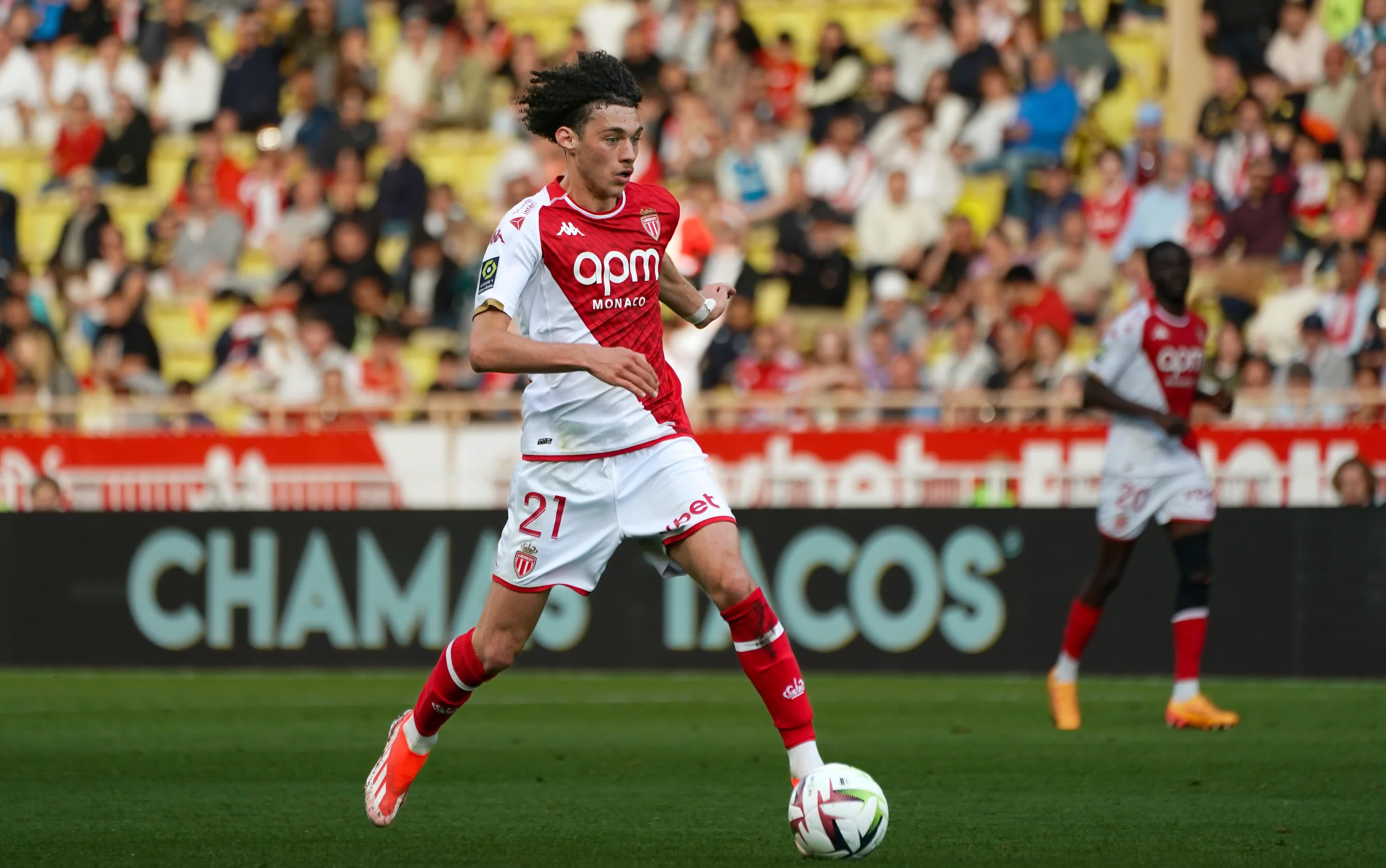 包含托特纳姆发布备战花絮；转会期临场应变；亚冠任务艰巨；细节决定成败的词条