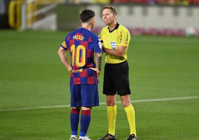 里程碑夜夏洛特黄蜂防线松动，CBA常规赛冲刺阶段刷纪录，目标明确，医务组通报恢复的简单介绍